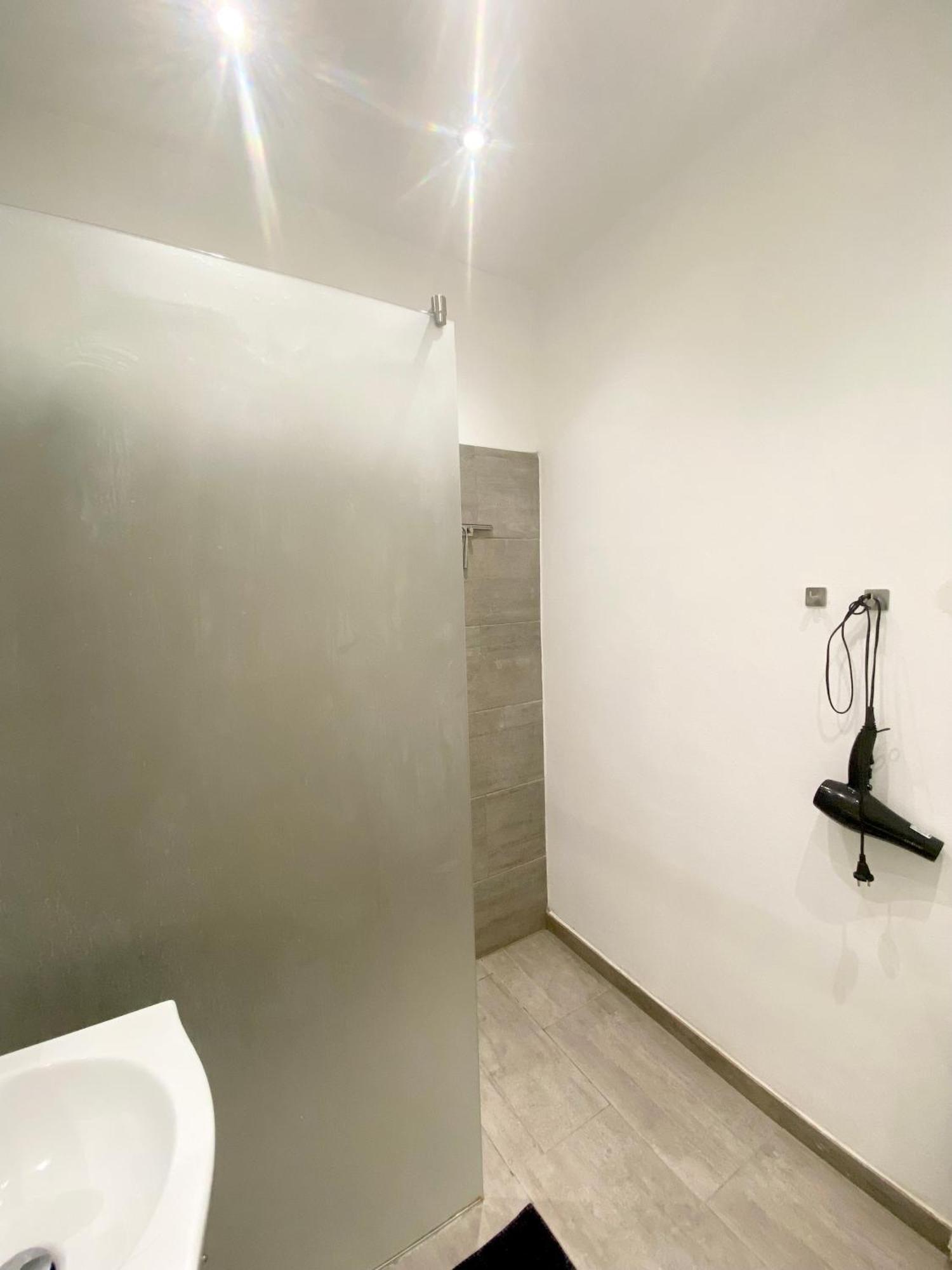 New Apartment - Close To City Center 兰德斯 外观 照片